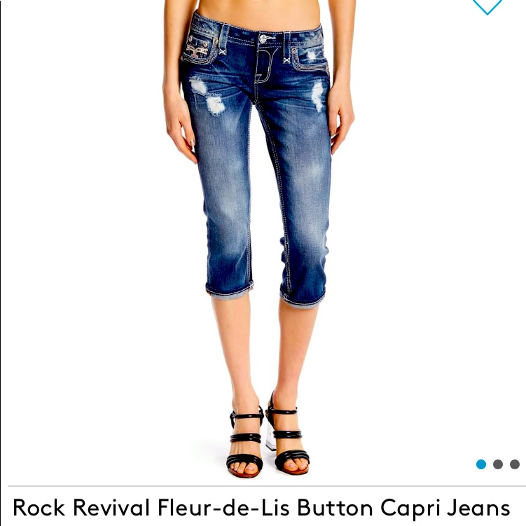 Rock Revival Fleur-De-Lis Button Capri Jeans